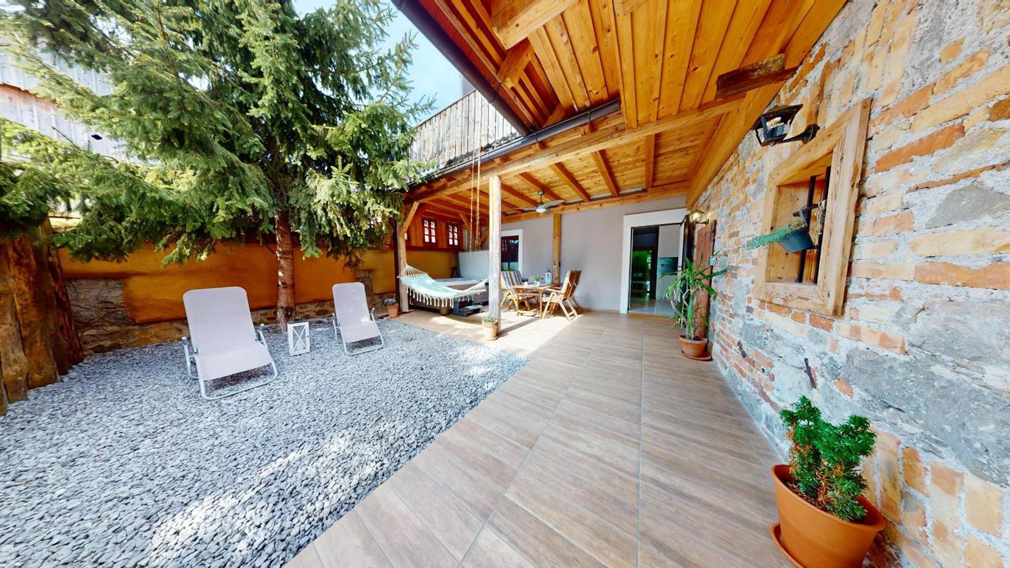 Resort Hisa Ida - Apartments With Hot Tub And Sauna Ivancna Gorica Kültér fotó
