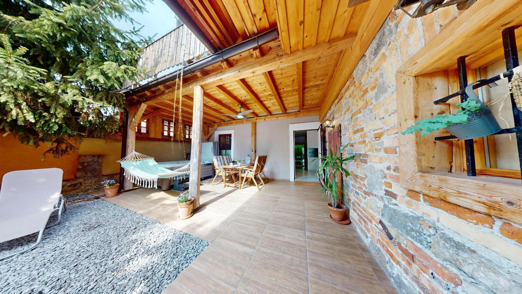 Resort Hisa Ida - Apartments With Hot Tub And Sauna Ivancna Gorica Szoba fotó