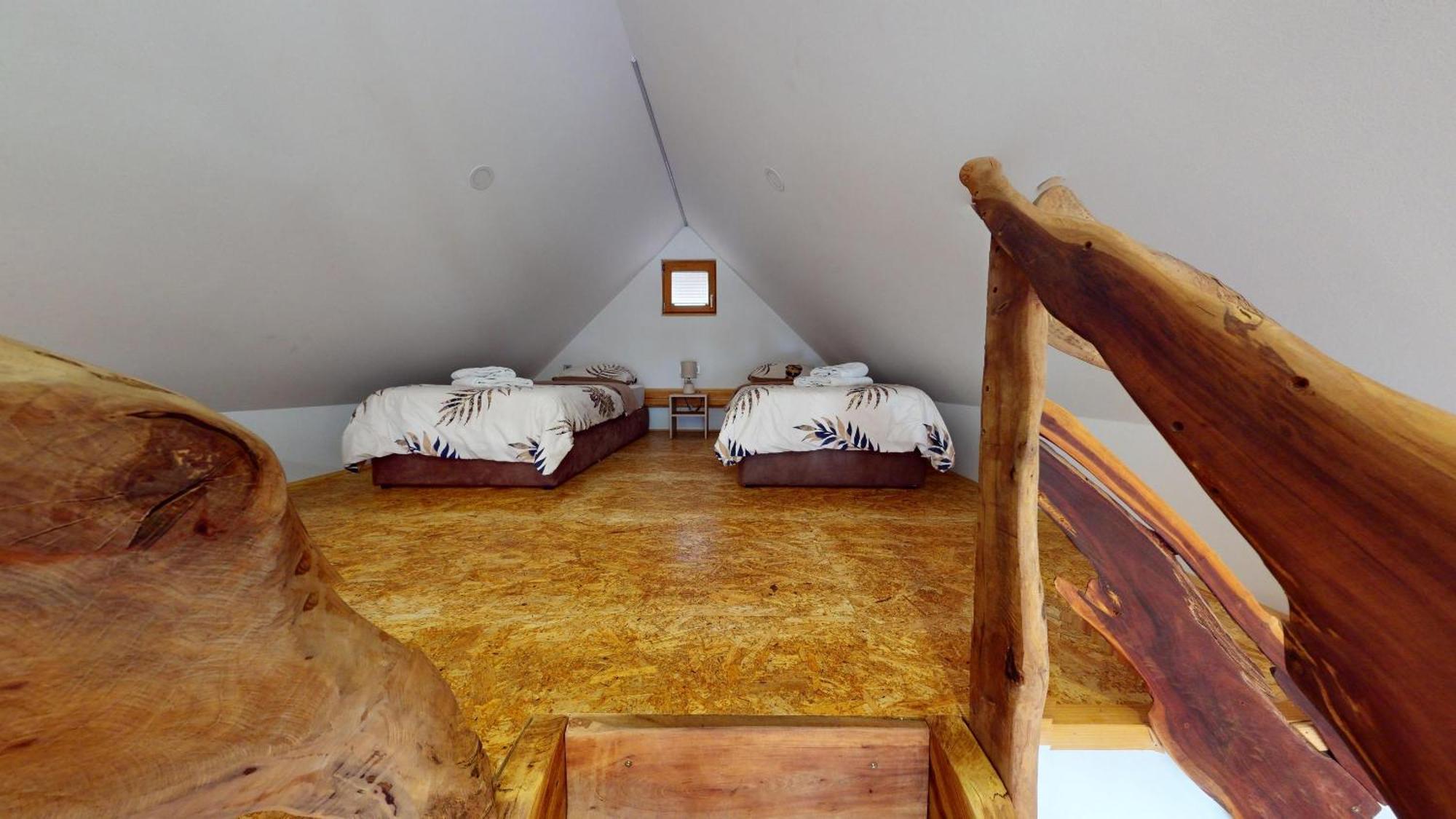 Resort Hisa Ida - Apartments With Hot Tub And Sauna Ivancna Gorica Szoba fotó